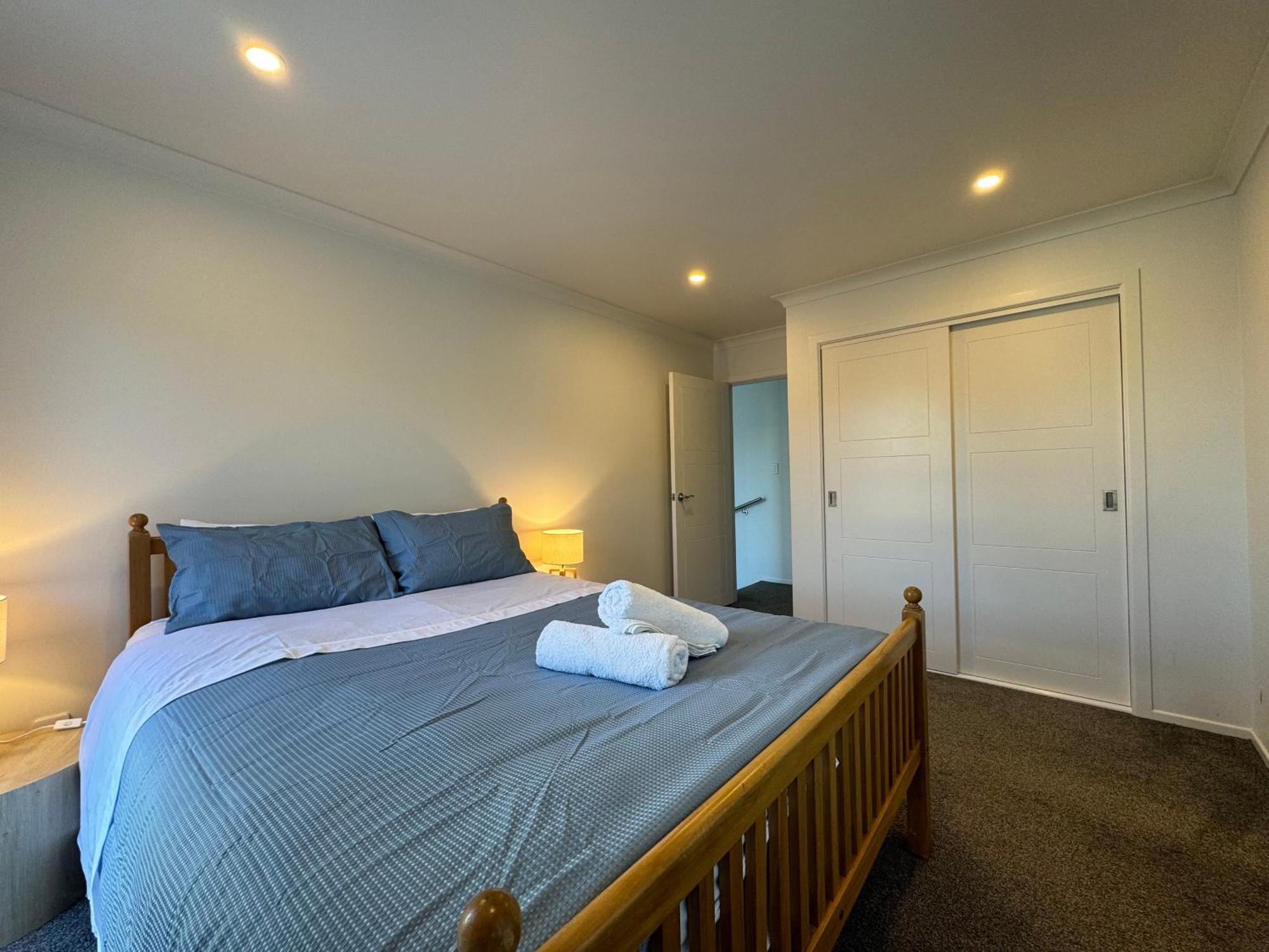 No Party Allowed, Entire Brand New 3 Bedroom Townhouse, Free Unlimited Fibre Wifi And Free Parking Wellington Exterior foto