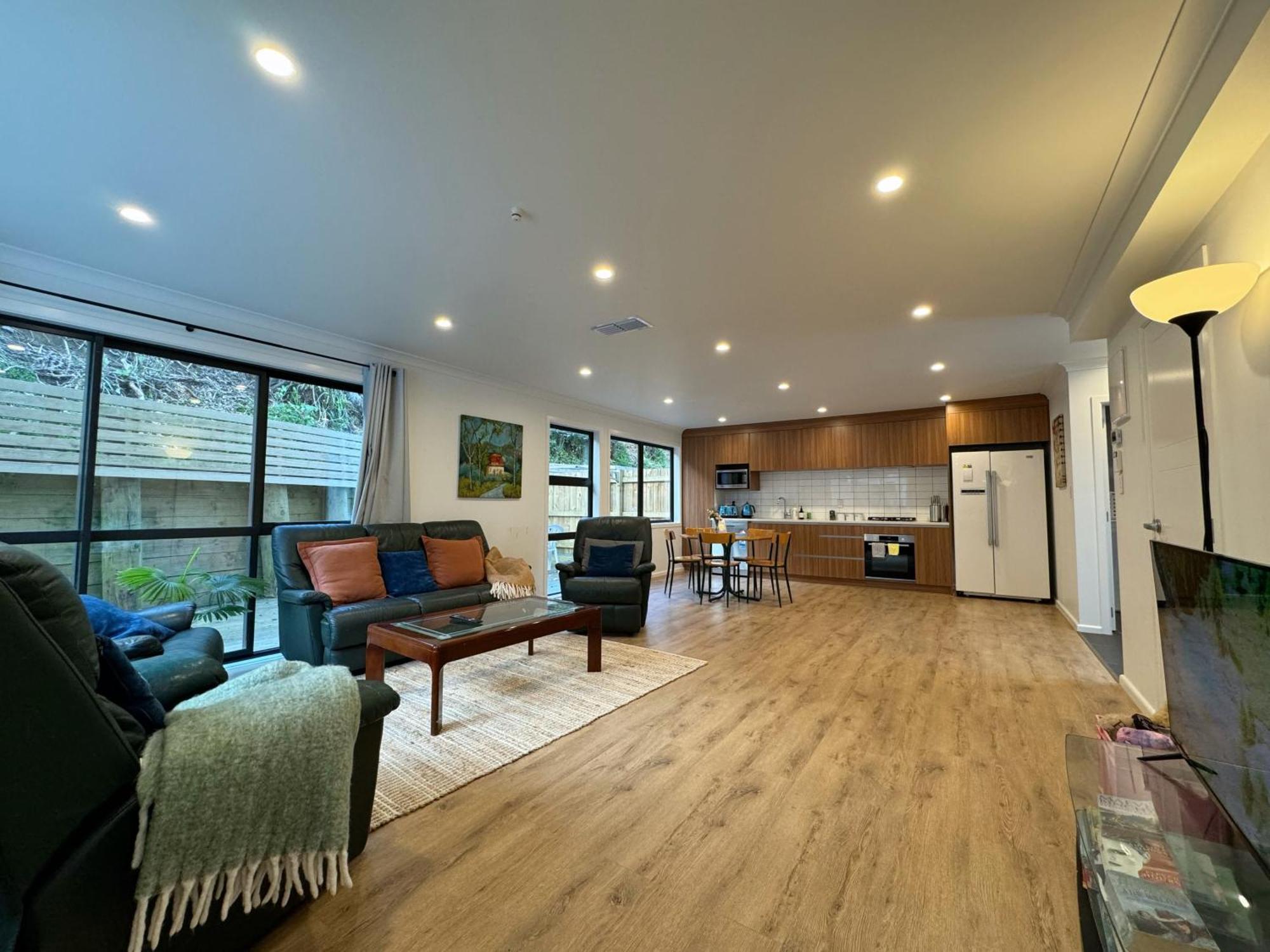 No Party Allowed, Entire Brand New 3 Bedroom Townhouse, Free Unlimited Fibre Wifi And Free Parking Wellington Exterior foto
